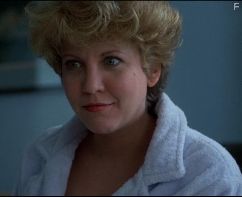 Nancy Allen in Poltergeist III (1988)