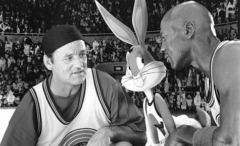 Bill Murray and Michael Jordan in Космический джем (1996)