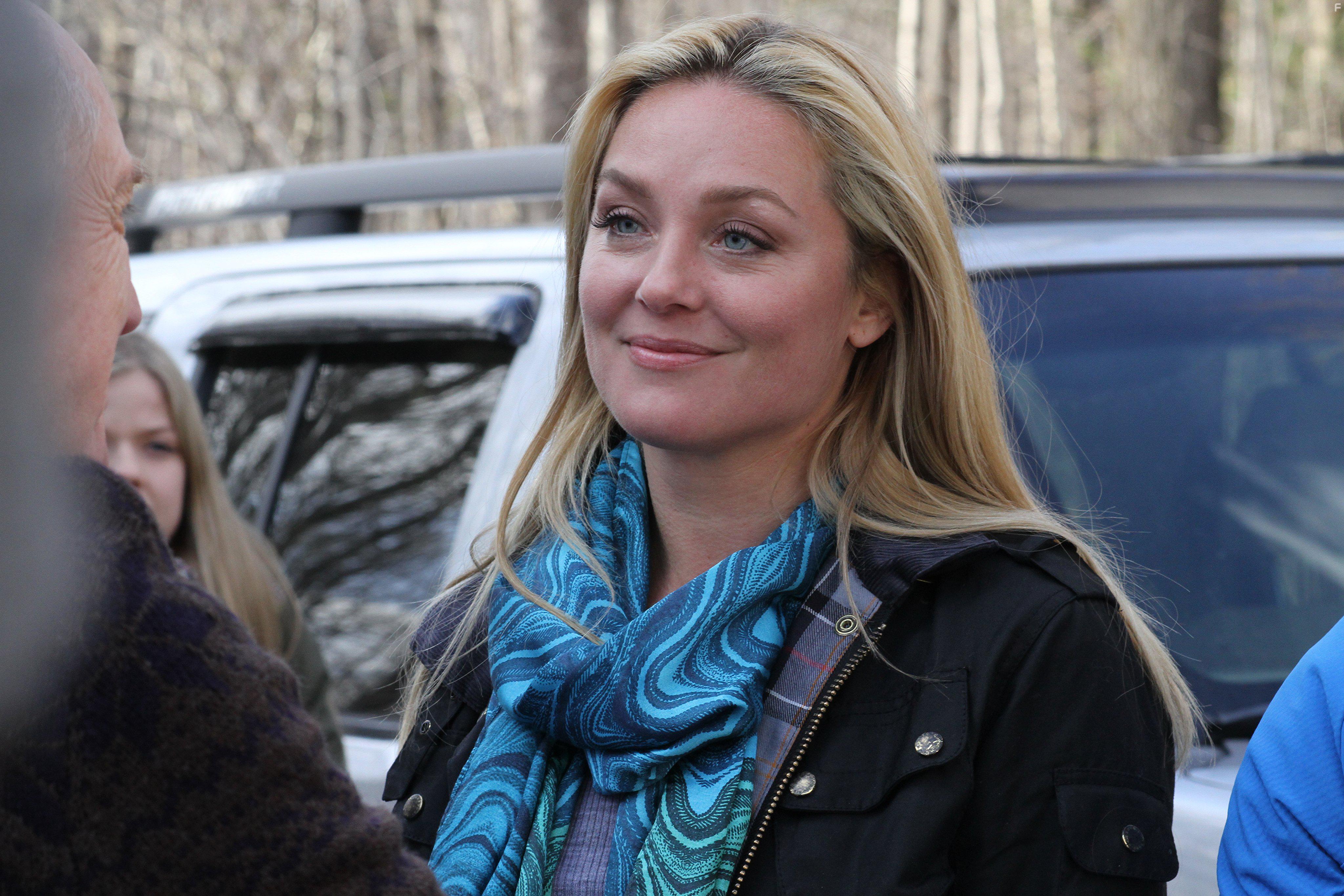 Elisabeth Rhm in Forget and Forgive (2014)