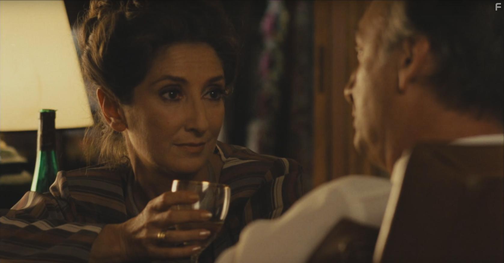 Norma Aleandro and Hctor Alterio in La historia oficial (1985)