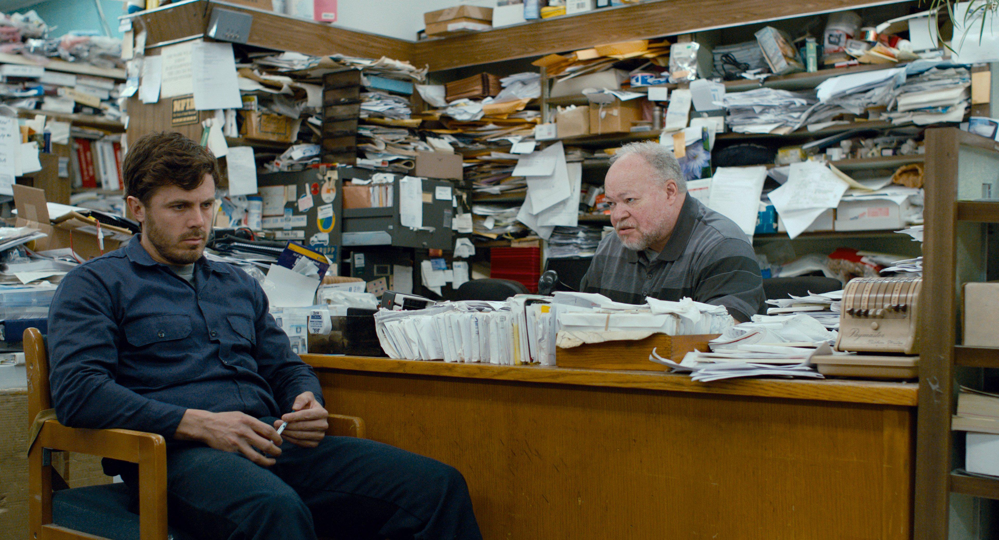 Casey Affleck and Stephen Henderson in Manchester by the Sea (2016)