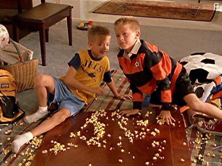 Cole Sprouse and Dylan Sprouse in Just for Kicks (2003)