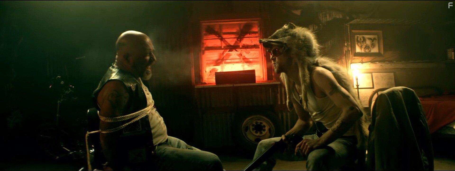 Kevin Gage and Joe Anderson in My Father Die (2016)