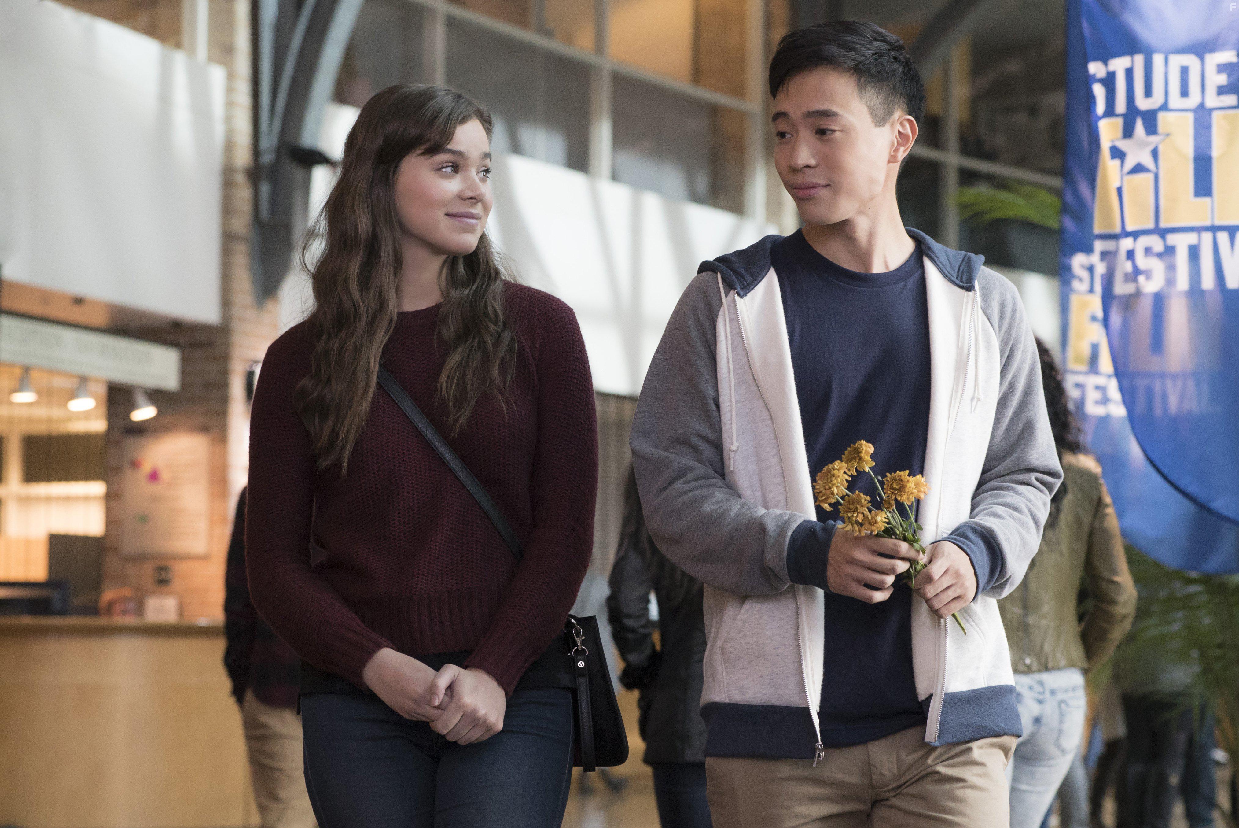 Hailee Steinfeld and Hayden Szeto in The Edge of Seventeen (2016)