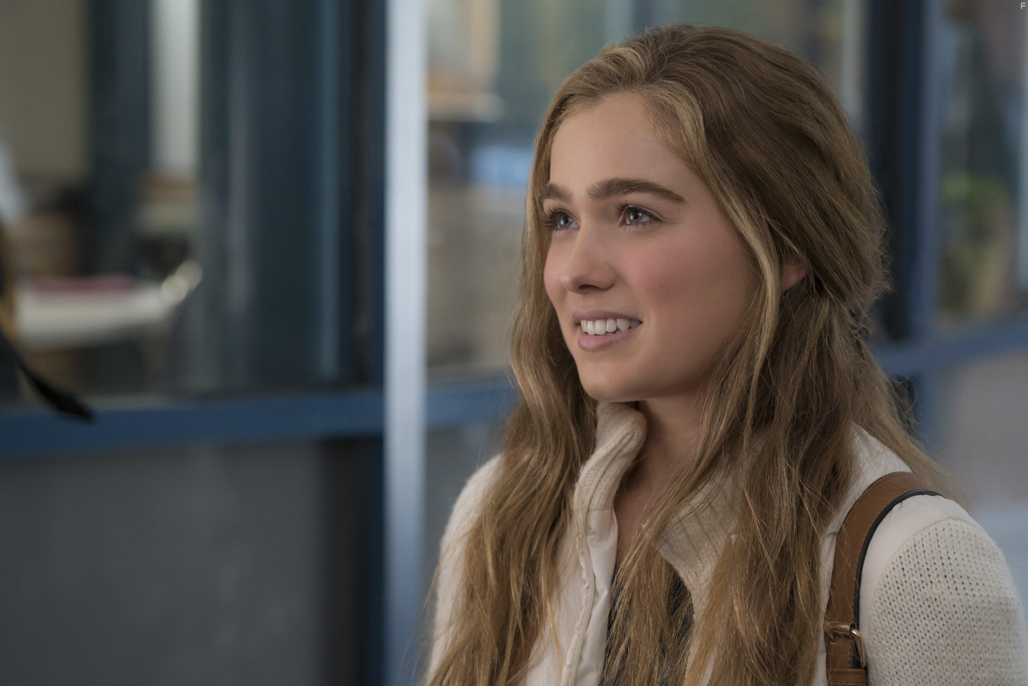 Haley Lu Richardson in The Edge of Seventeen (2016)