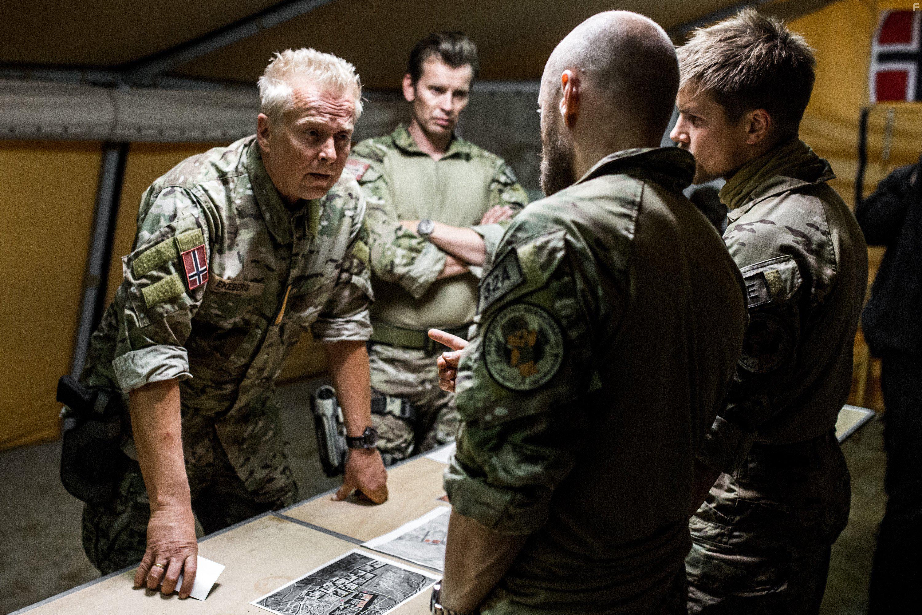 Aksel Hennie in Nobel (2016)