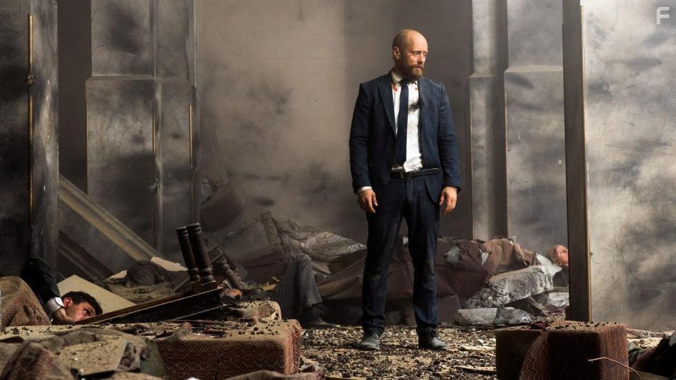 Aksel Hennie in Nobel (2016)