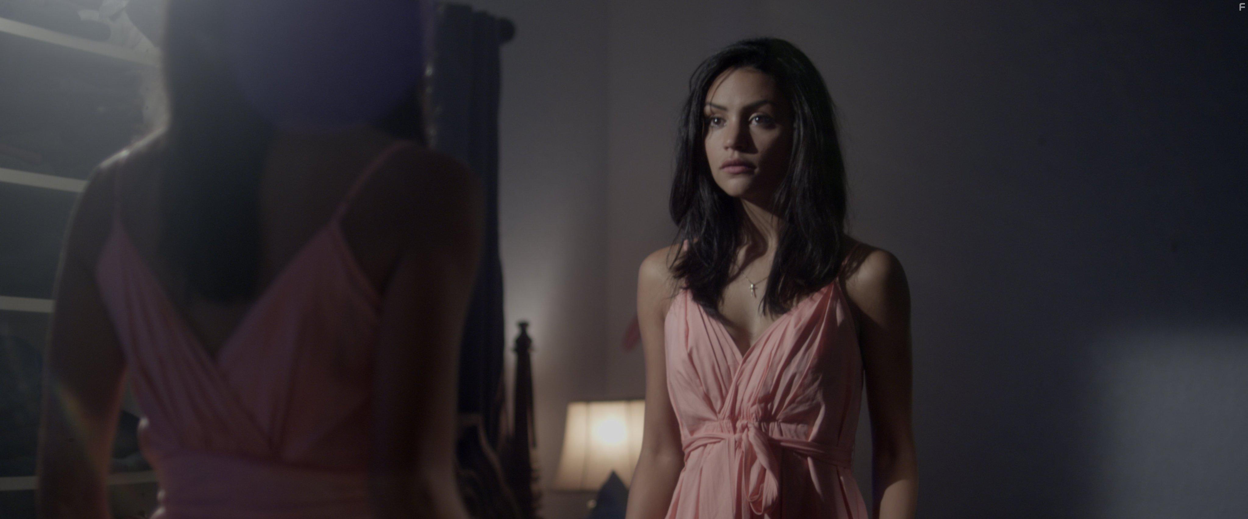 Bianca A. Santos in Priceless (2016)