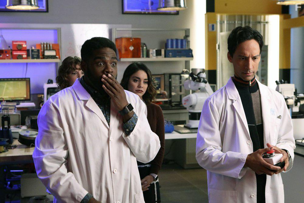 Vanessa Hudgens, Danny Pudi, Ron Funches, and Jennie Pierson in Powerless (2017)