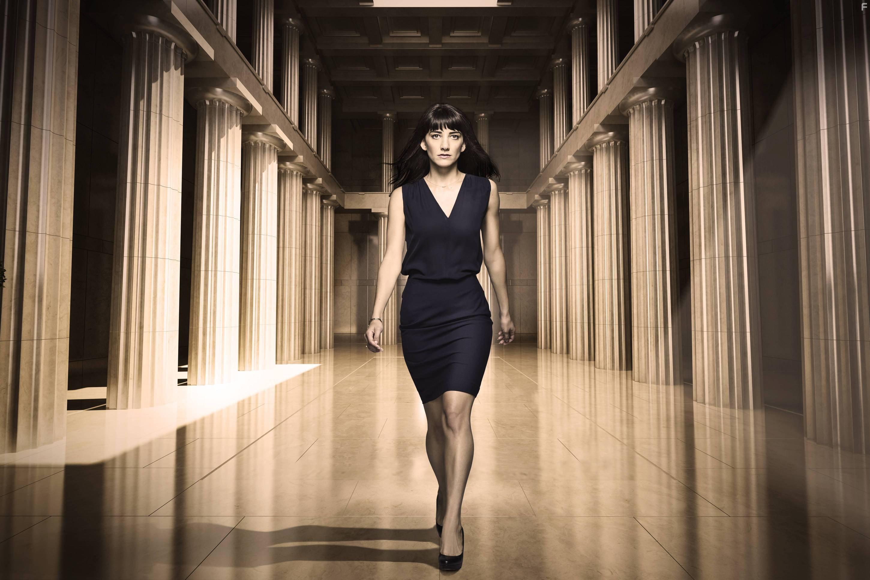 Sheila Vand in 24: Legacy (2016)