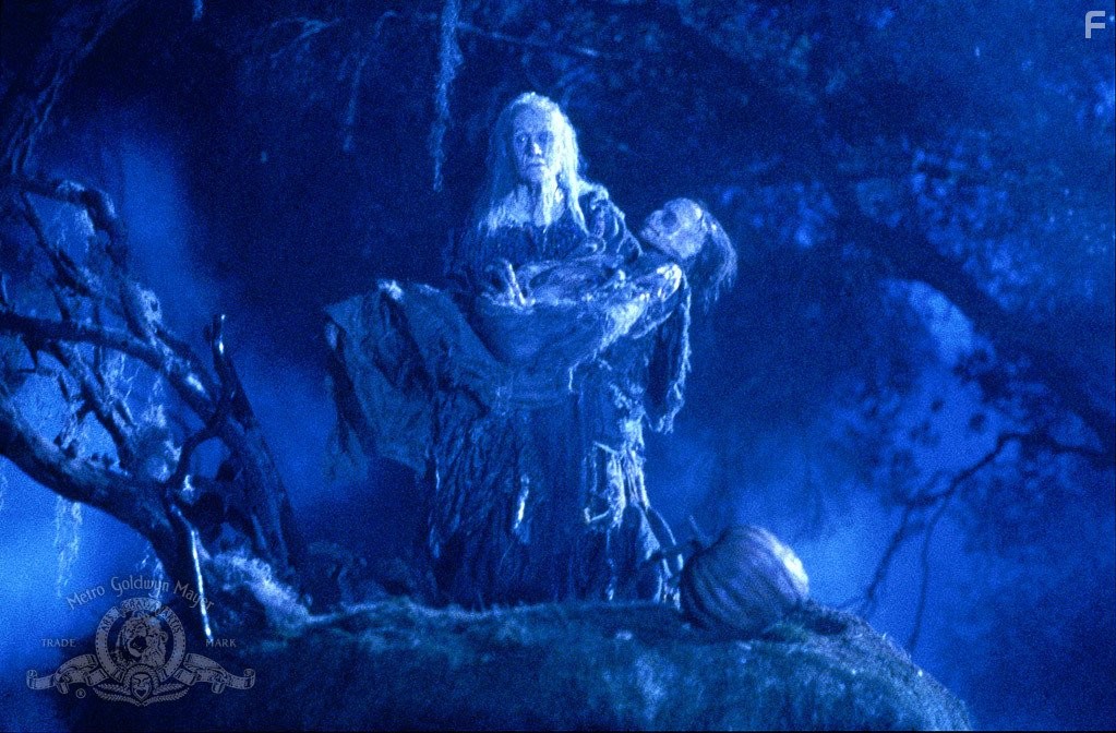 Florence Schauffler in Тыквоголовый (1988)