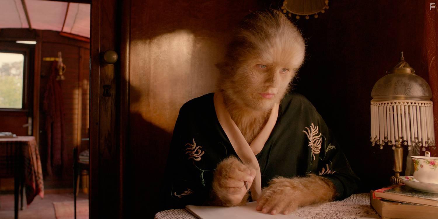 Ida Ursin-Holm in Lvekvinnen (2016)