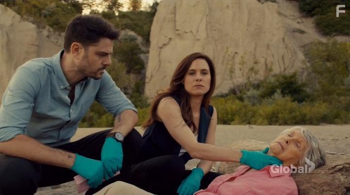 Мэри убивает людей