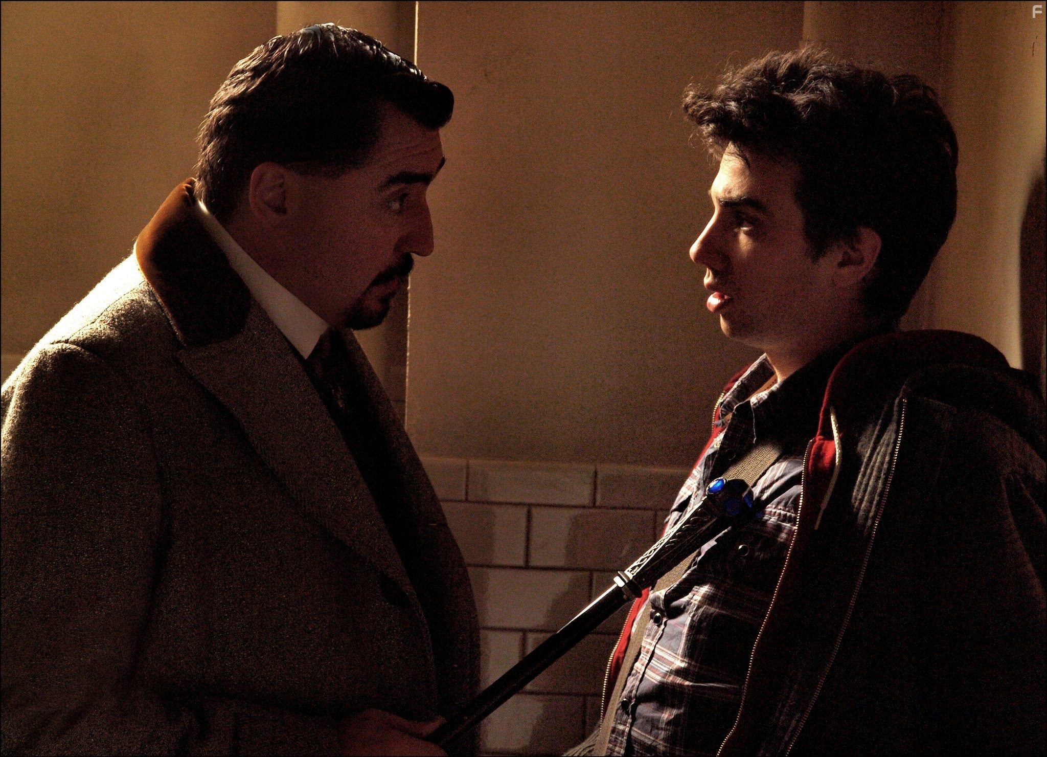 Alfred Molina and Jay Baruchel in Ученик чародея (2010)