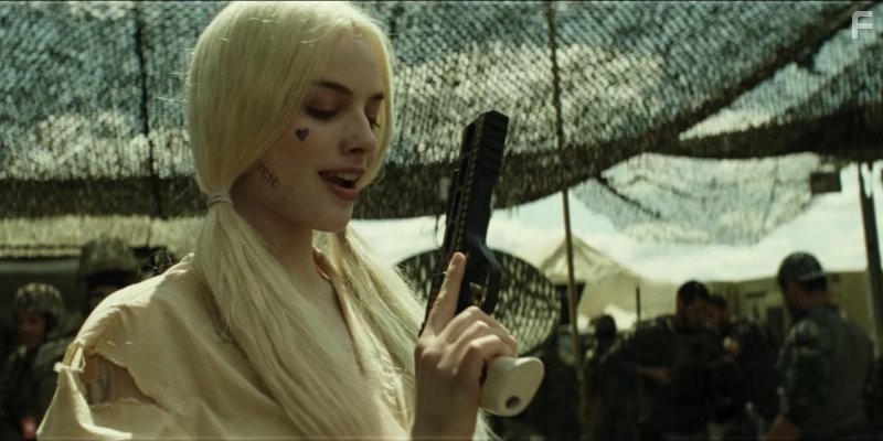 Margot Robbie in Отряд самоубийц (2016)