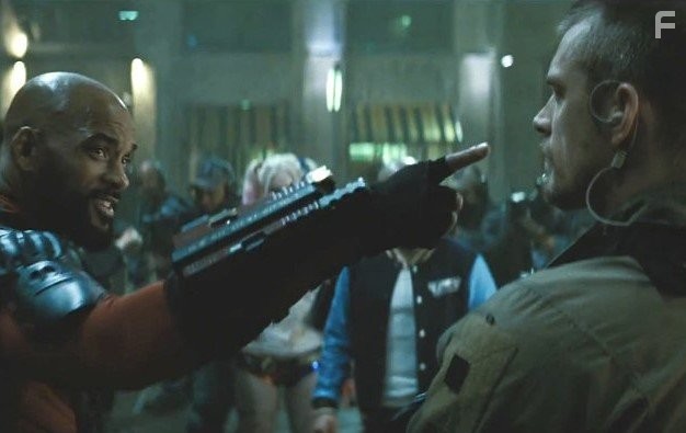 Will Smith and Joel Kinnaman in Отряд самоубийц (2016)