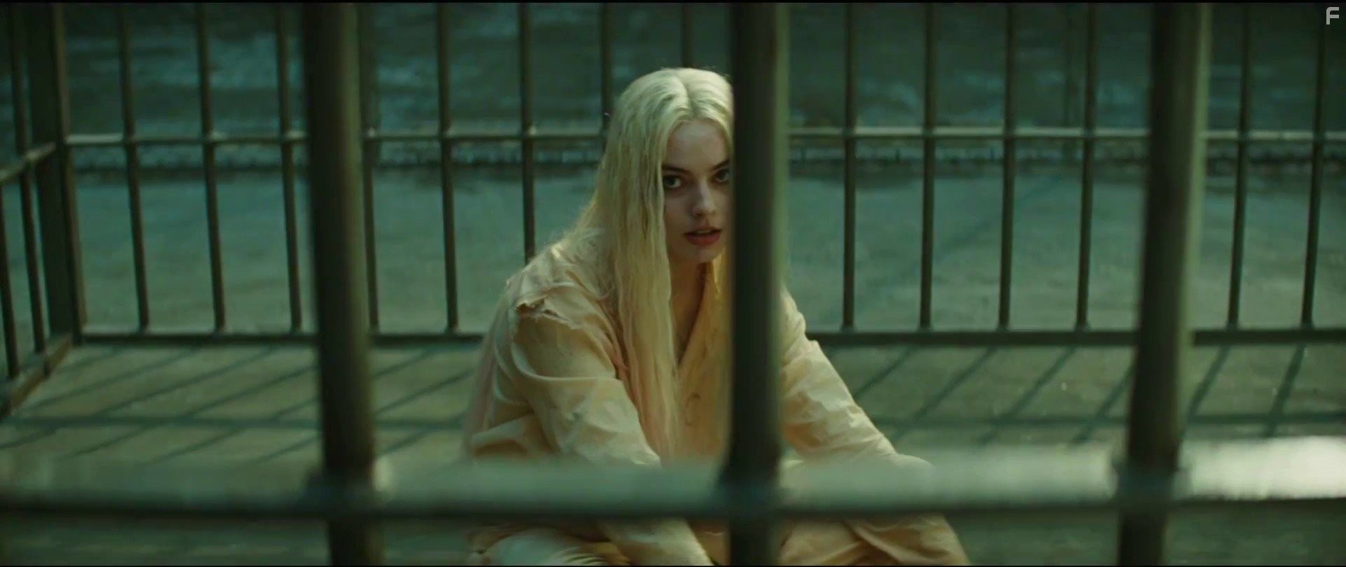 Margot Robbie in Отряд самоубийц (2016)