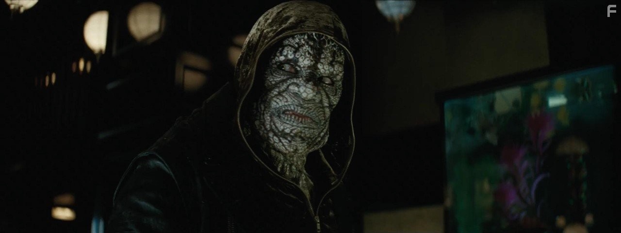 Adewale Akinnuoye-Agbaje in Отряд самоубийц (2016)