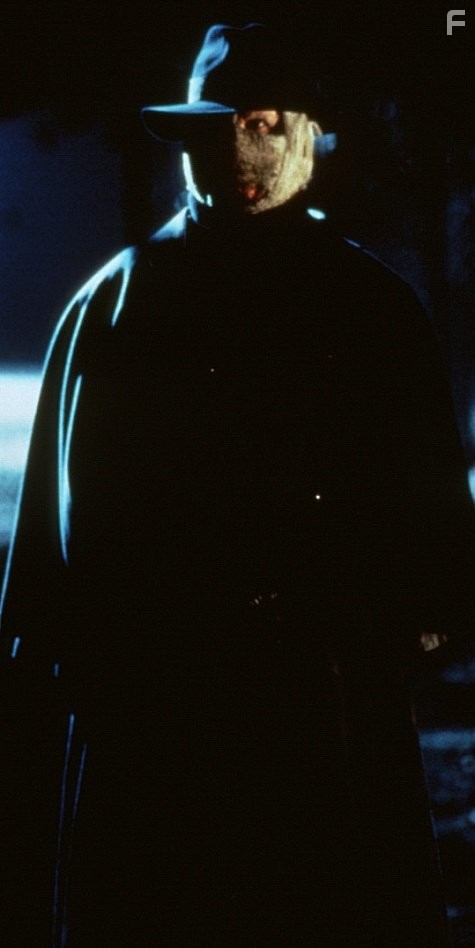 Arnold Vosloo in Человек тьмы II: Возвращение Дюрана (1995)