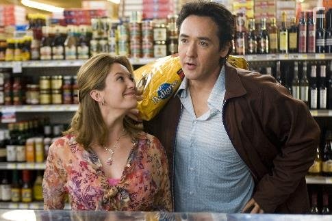 John Cusack and Diane Lane in Любовь к собакам обязательна (2005)