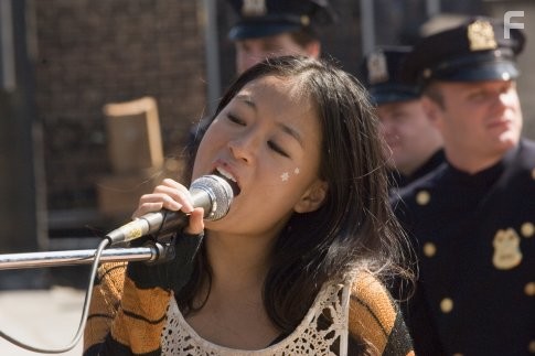 T.V. Carpio in Чeрез Вселенную (2007)