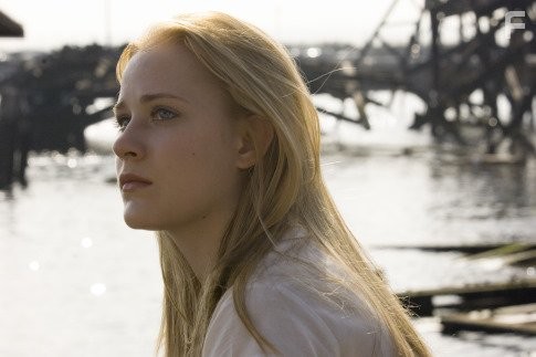 Evan Rachel Wood in Чeрез Вселенную (2007)