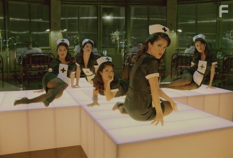 Salma Hayek in Чeрез Вселенную (2007)