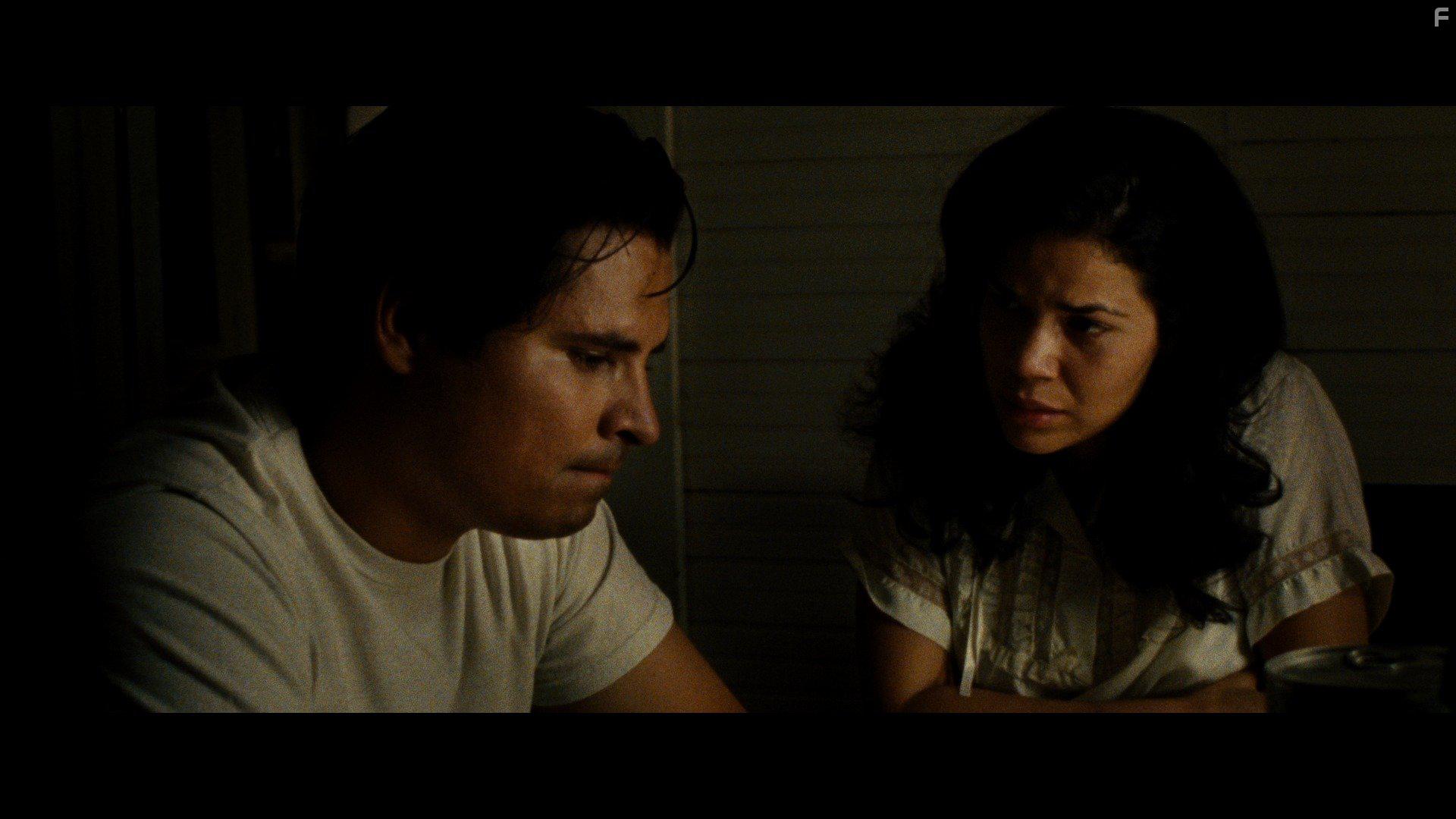 Michael Pea and America Ferrera in Cesar Chavez (2014)