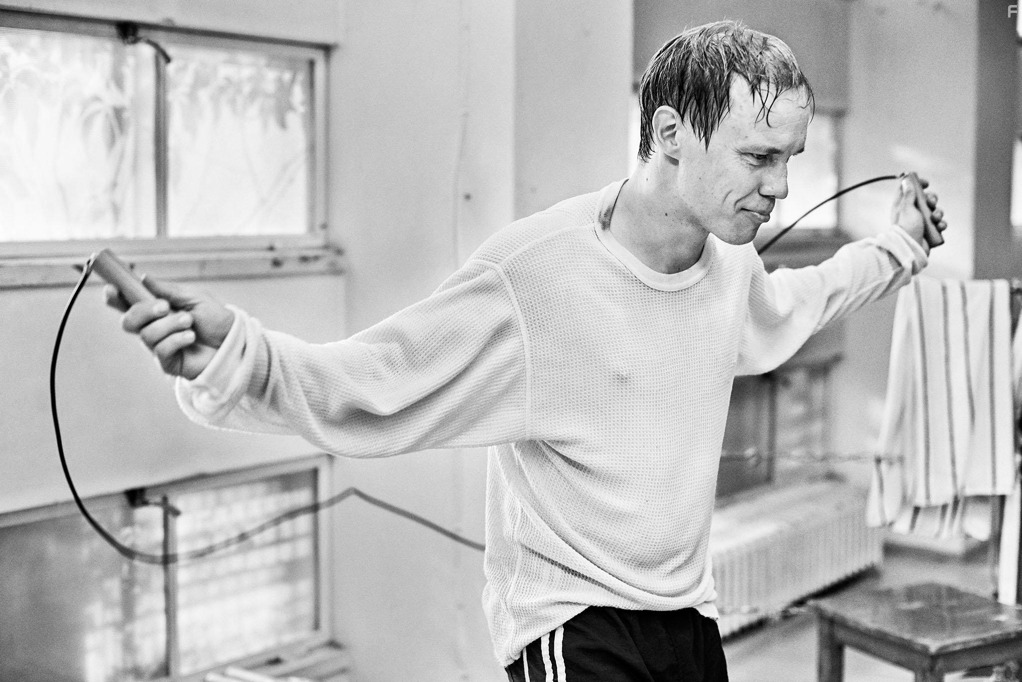 Jarkko Lahti in Hymyilev mies (2016)