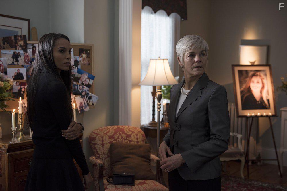 Victoria Snow and Brooklyn Sudano in Taken (2016)