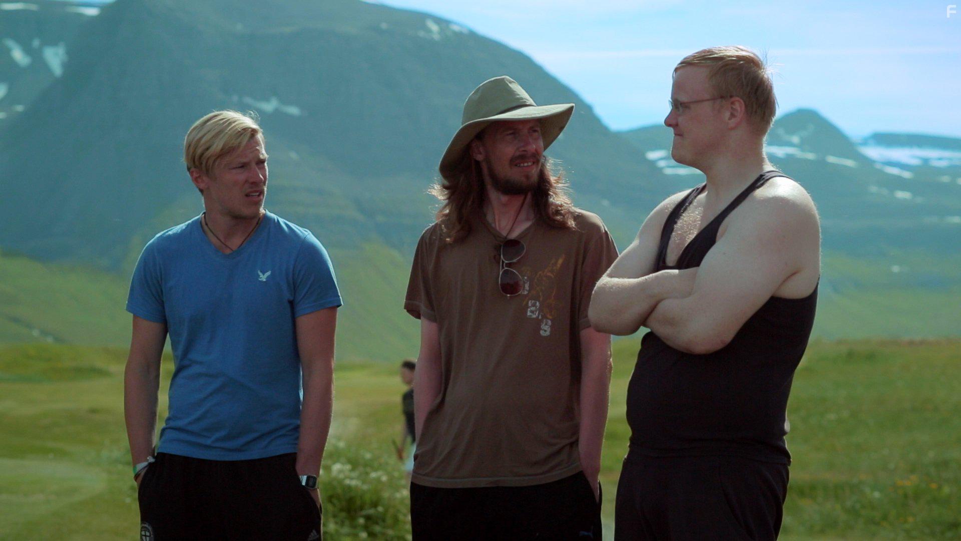 Hansel Eagle, Finnbogi Dagur Sigursson, and Gunnar Kristinsson in Albatross (2015)