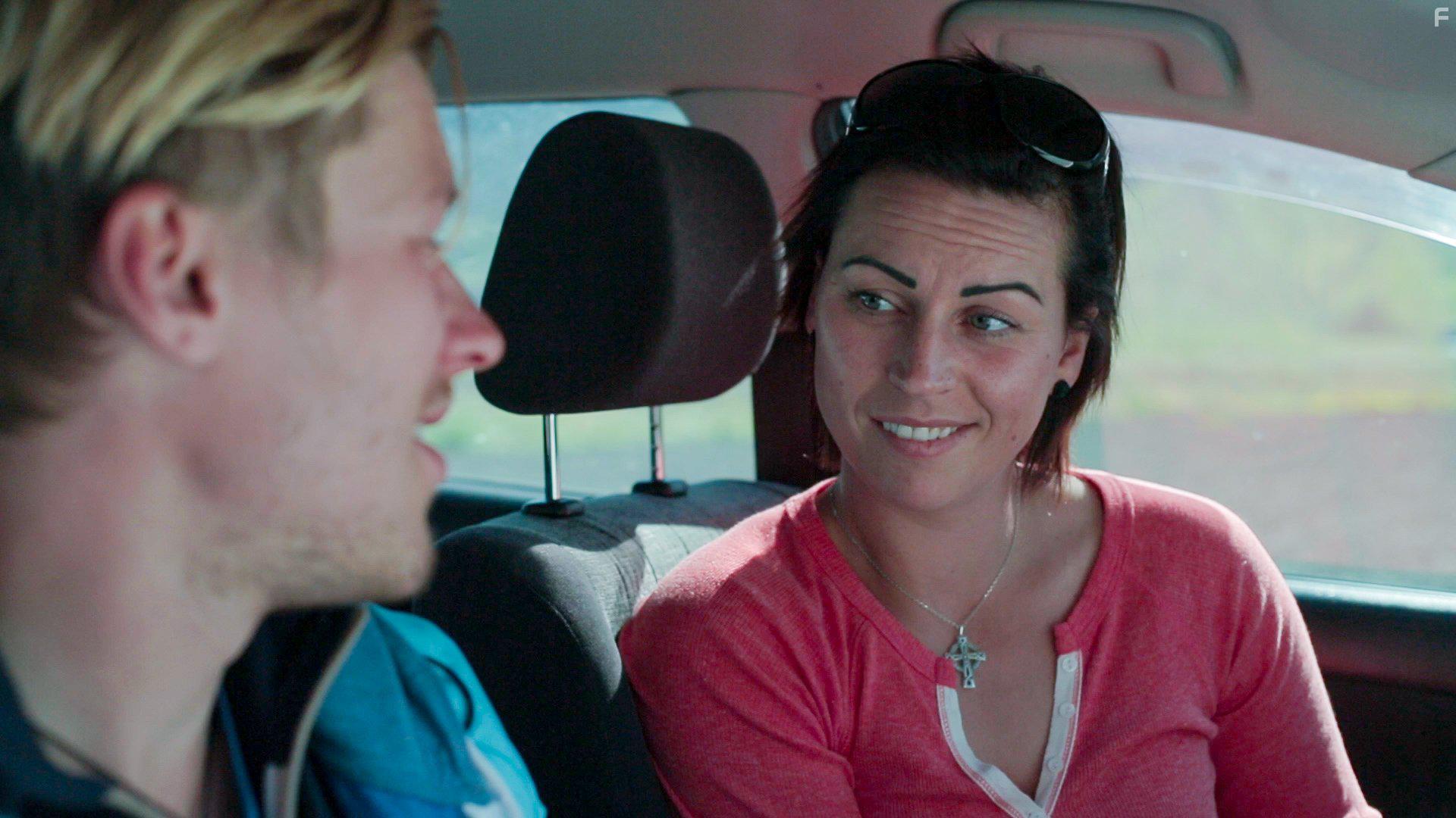 Hansel Eagle and Birna Hjaltaln Plmadttir in Albatross (2015)