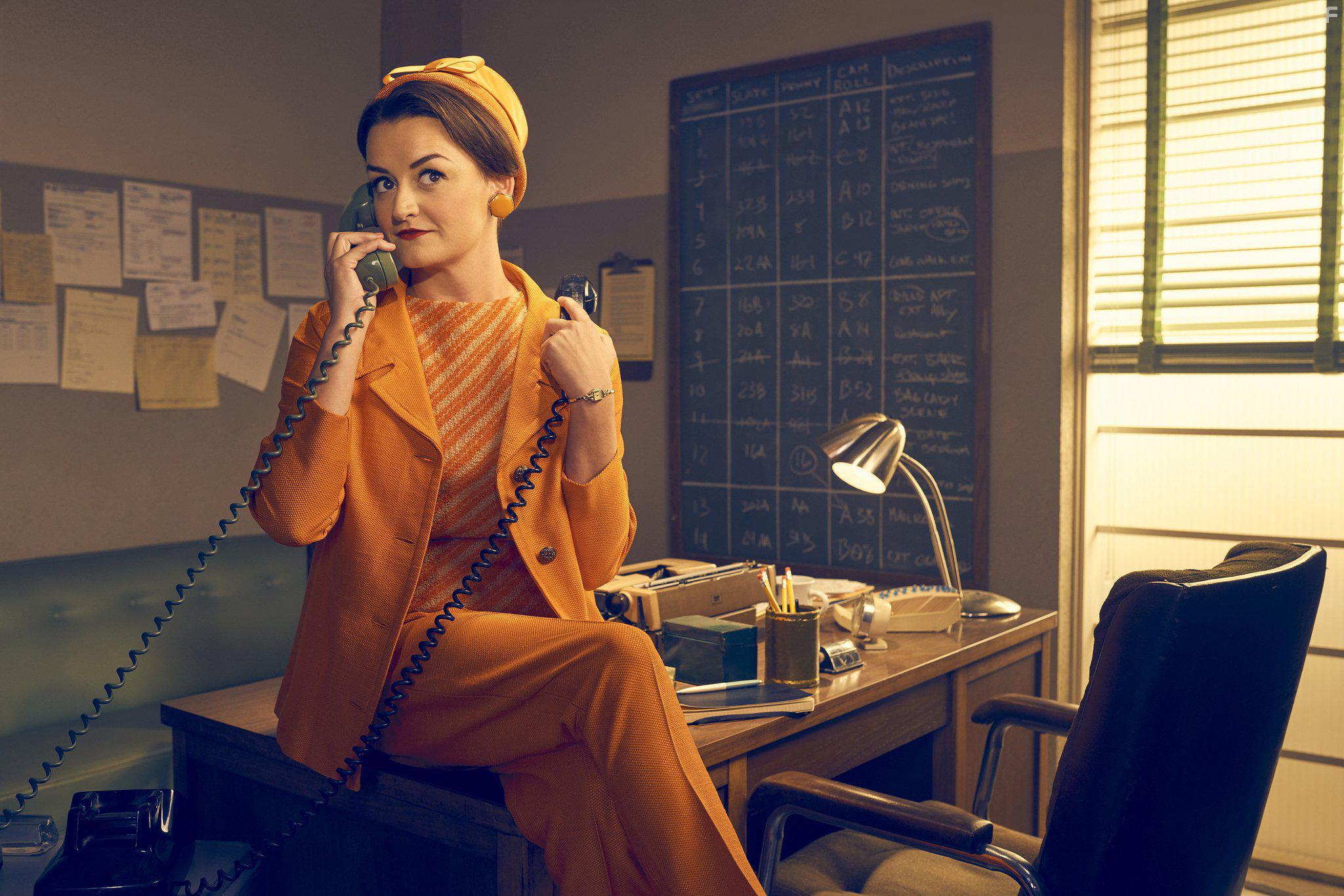 Pauline Jameson and Alison Wright in Feud (2017)