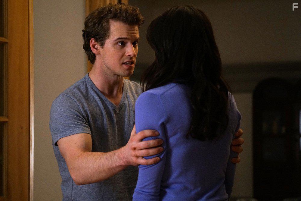 Genesis Rodriguez and Freddie Stroma in Time After Time (2017)
