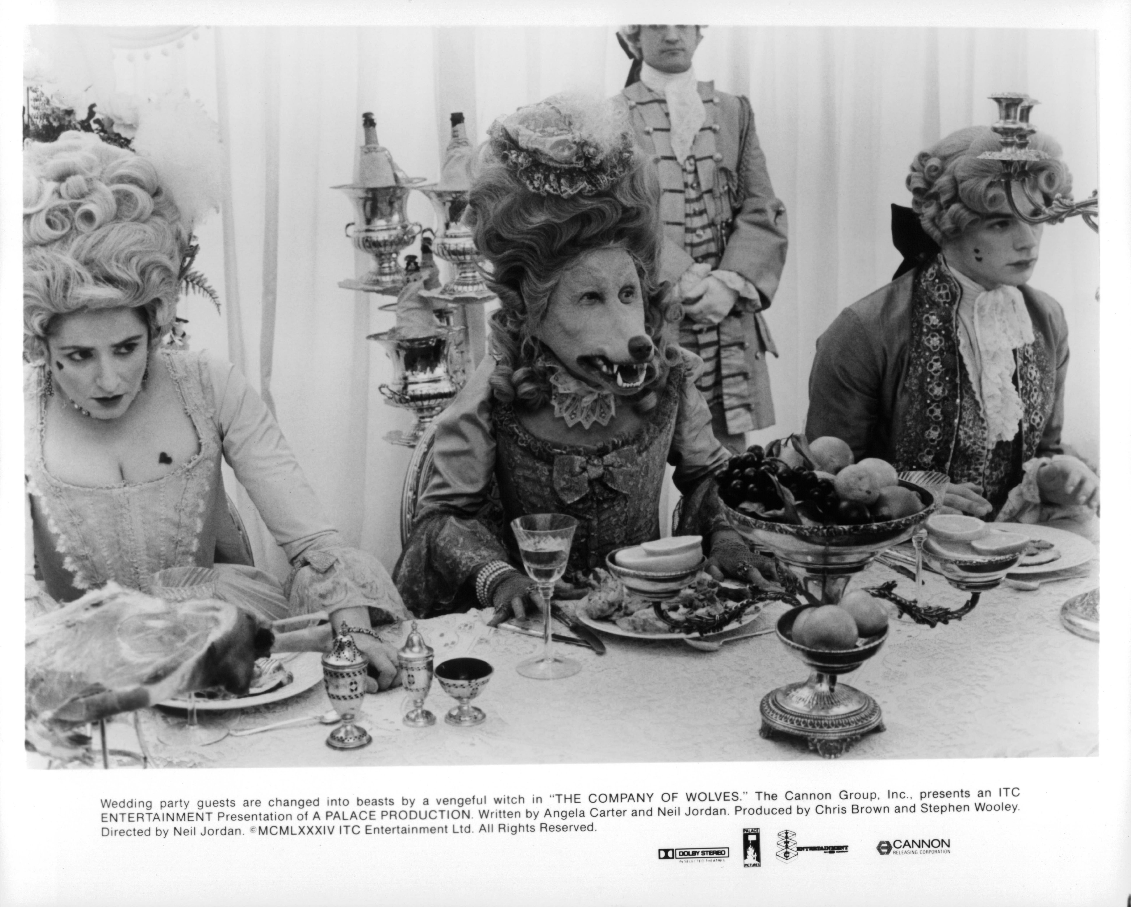 В компании волков