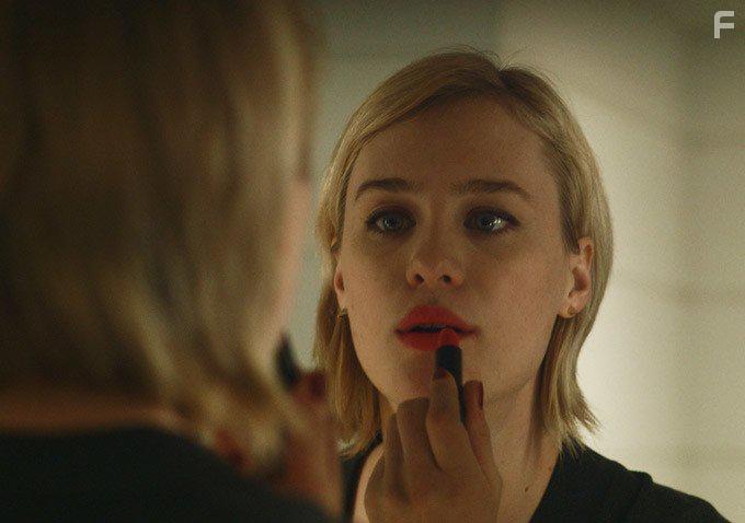 Mackenzie Davis in Always Shine (2016)