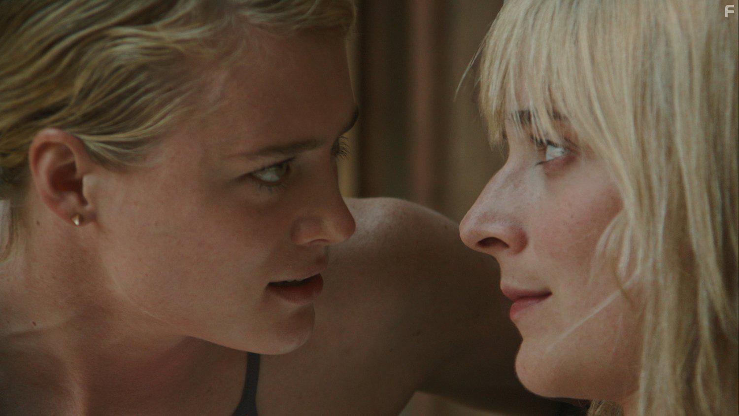 Caitlin FitzGerald and Mackenzie Davis in Always Shine (2016)