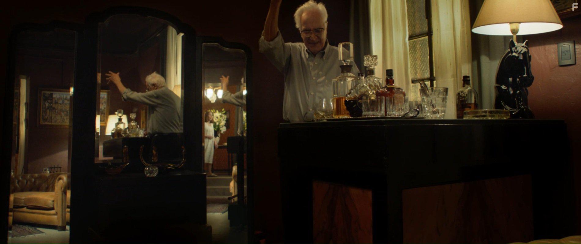 Federico Luppi and Noem Contreras in Al final del tnel (2016)