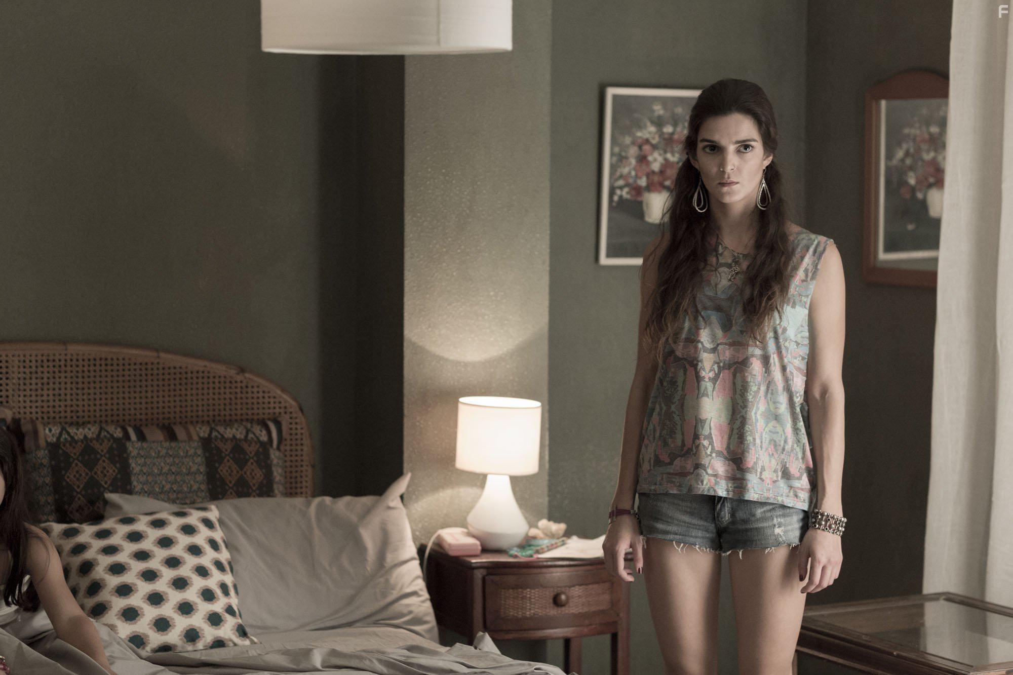 Clara Lago in Al final del tnel (2016)