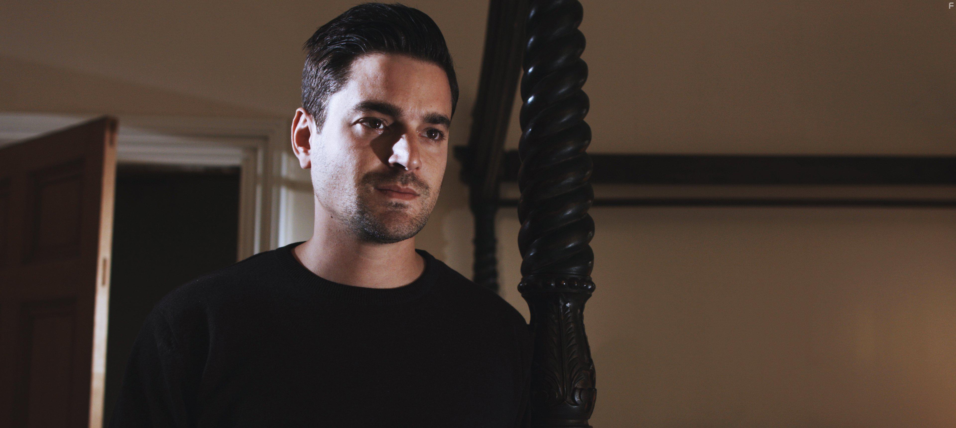 Michael Koltes in Ghosts of Darkness (2017)