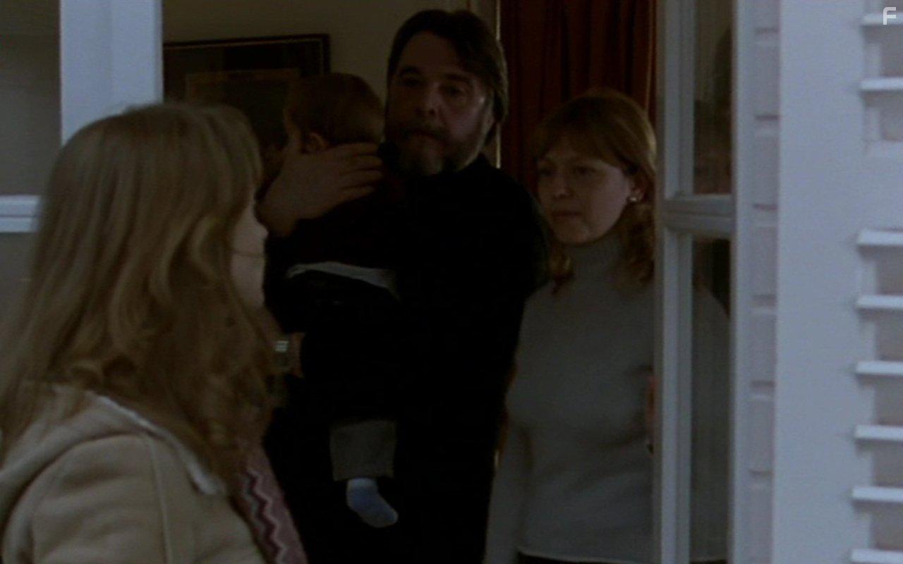 Isabelle Huppert, Delphine Bibet, and Patrick Descamps in Nue proprit (2006)