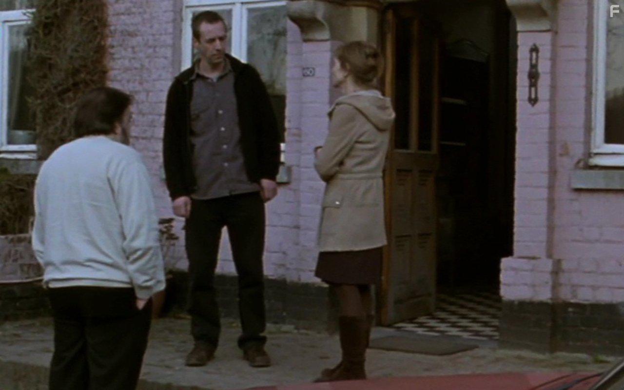 Isabelle Huppert, Kris Cuppens, and Patrick Descamps in Nue proprit (2006)