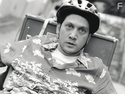 Rob Schneider in Взрыватель (1998)