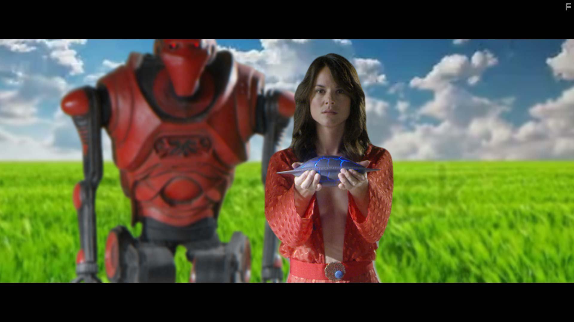 Sarah Butler in Moontrap: Target Earth (2017)