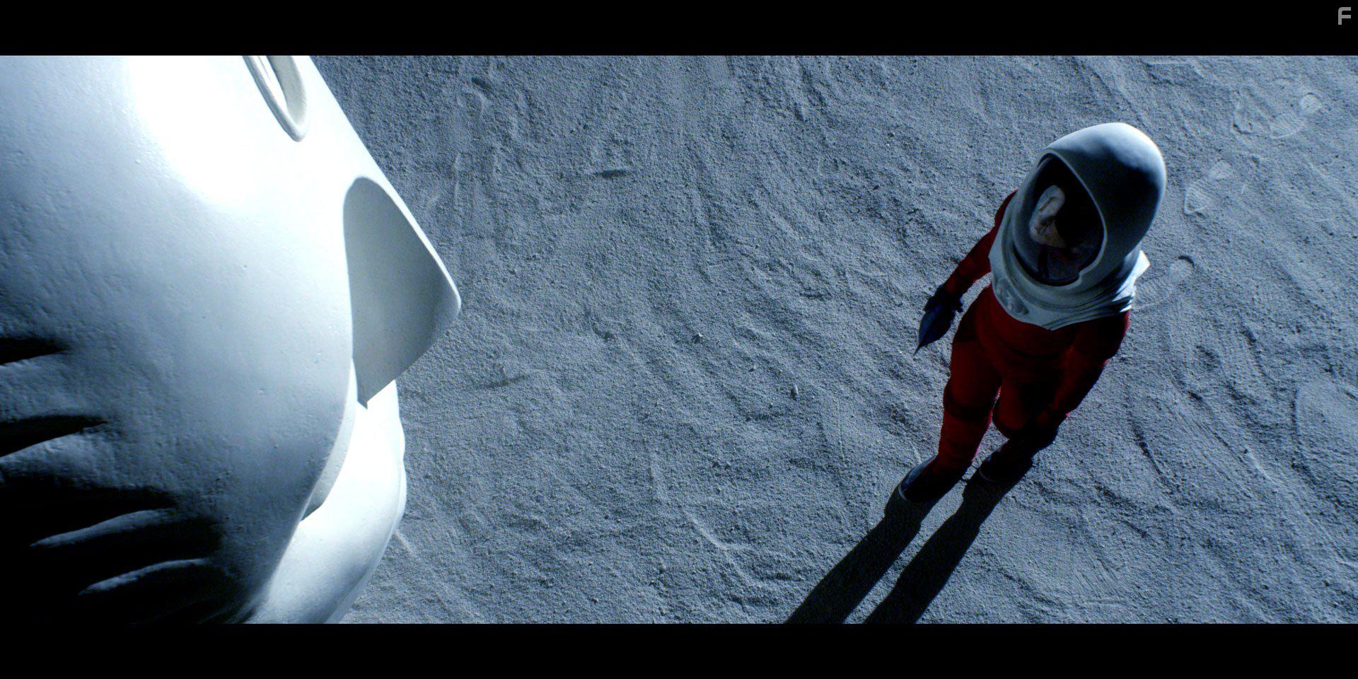 Sarah Butler in Moontrap: Target Earth (2017)