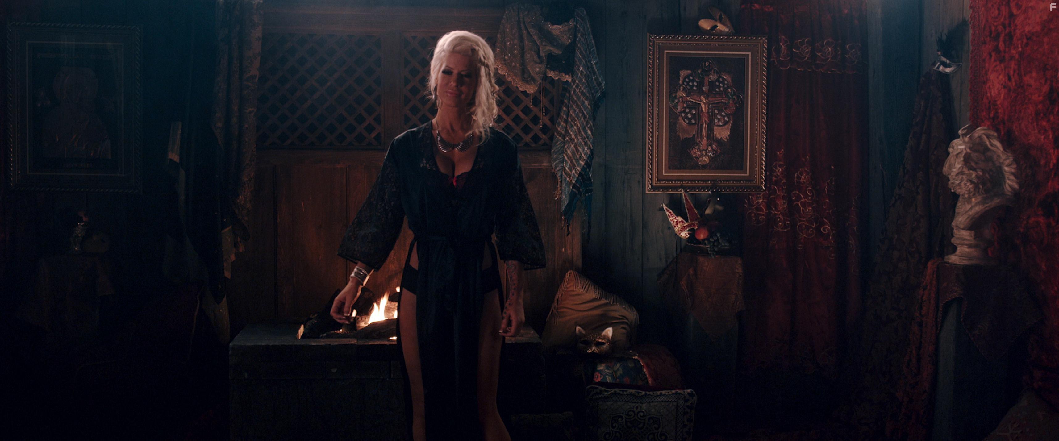 Lauren Williams in Night Cries (2015)