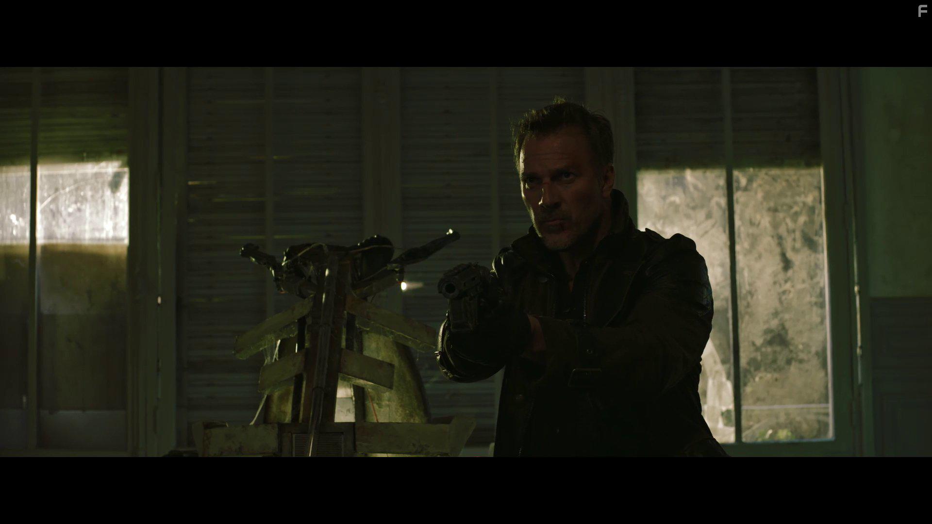 Mike Dopud in Virtual Revolution (2016)