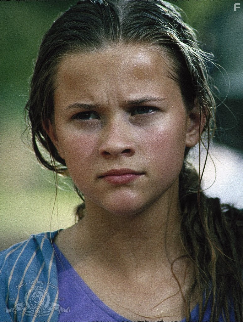 Reese Witherspoon in Человек на Луне (1991)