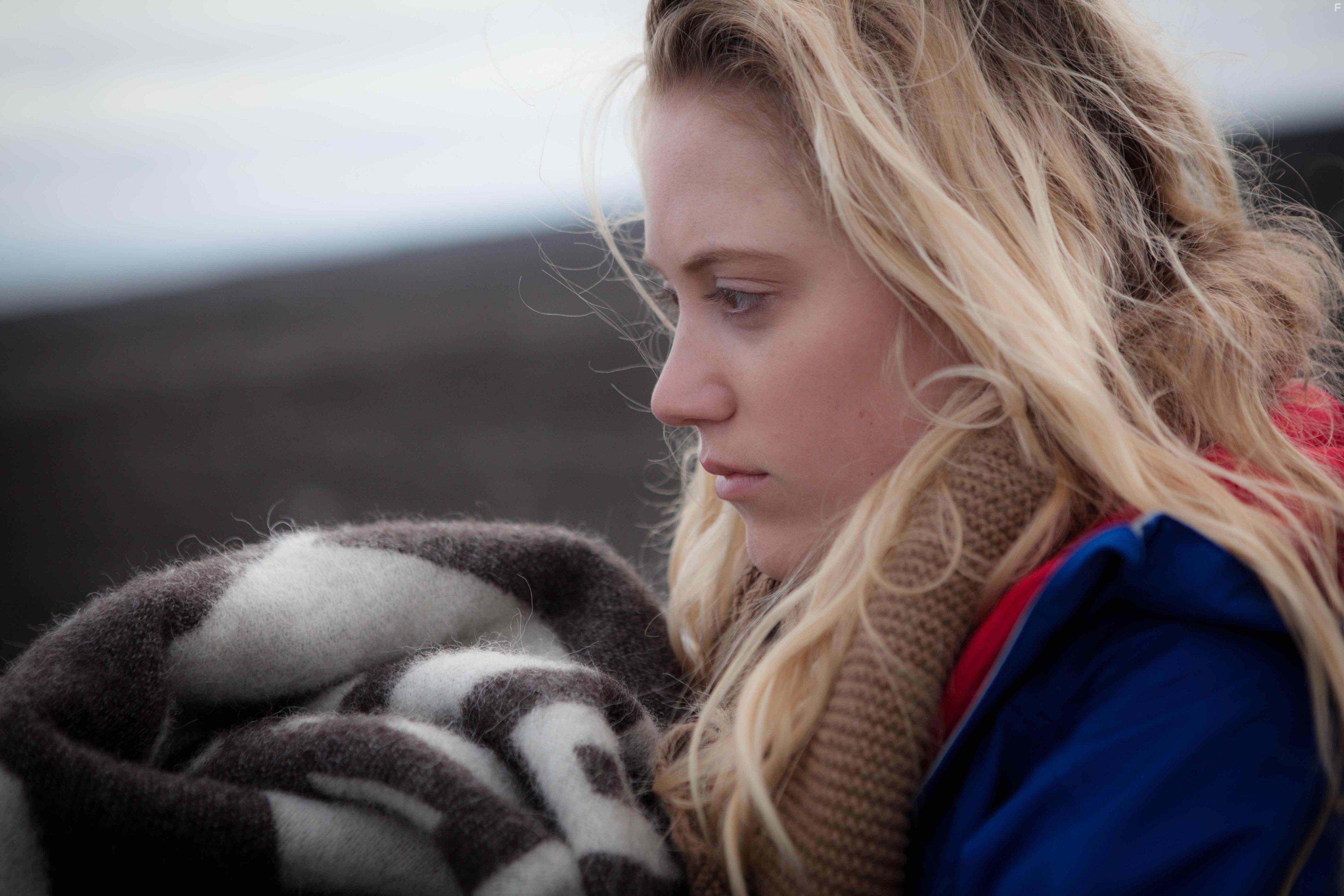 Maika Monroe in Bokeh (2017)