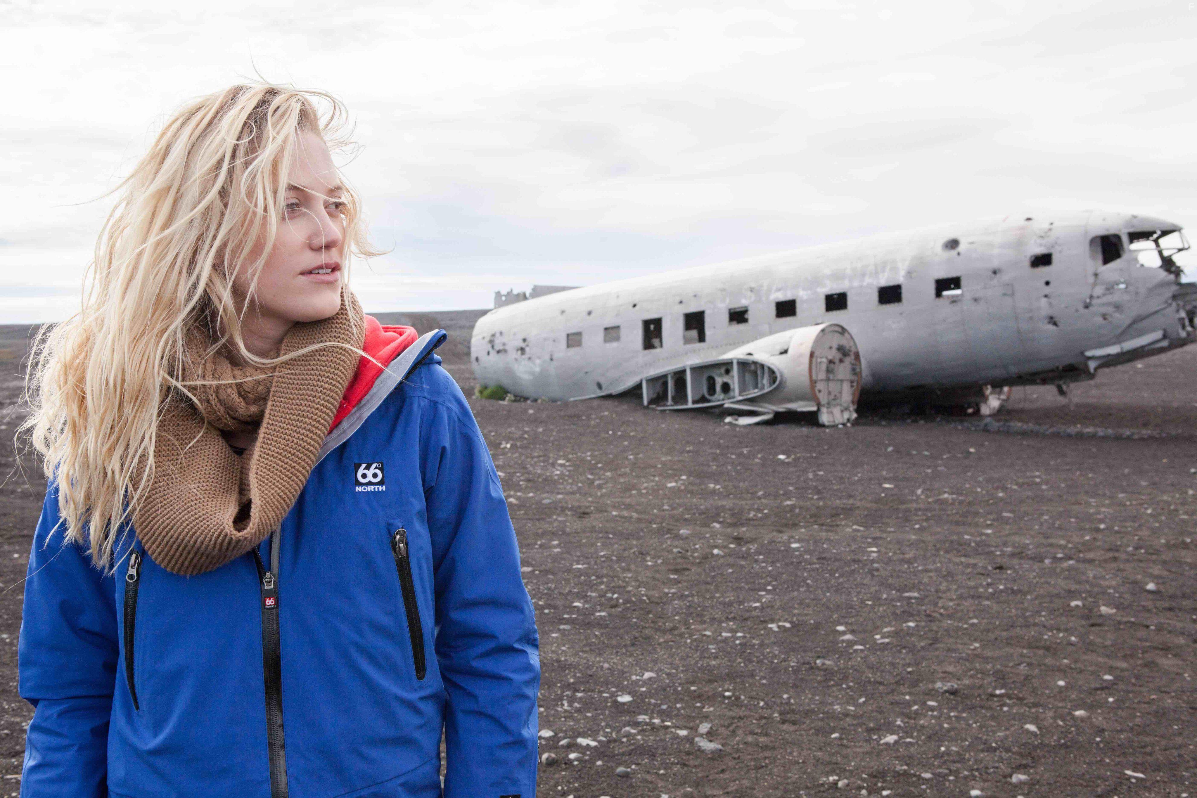 Maika Monroe in Bokeh (2017)